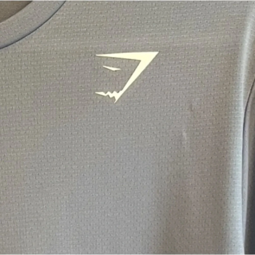 Gymshark Men's violet Short Sleeve Tee - Picture 4 of 4